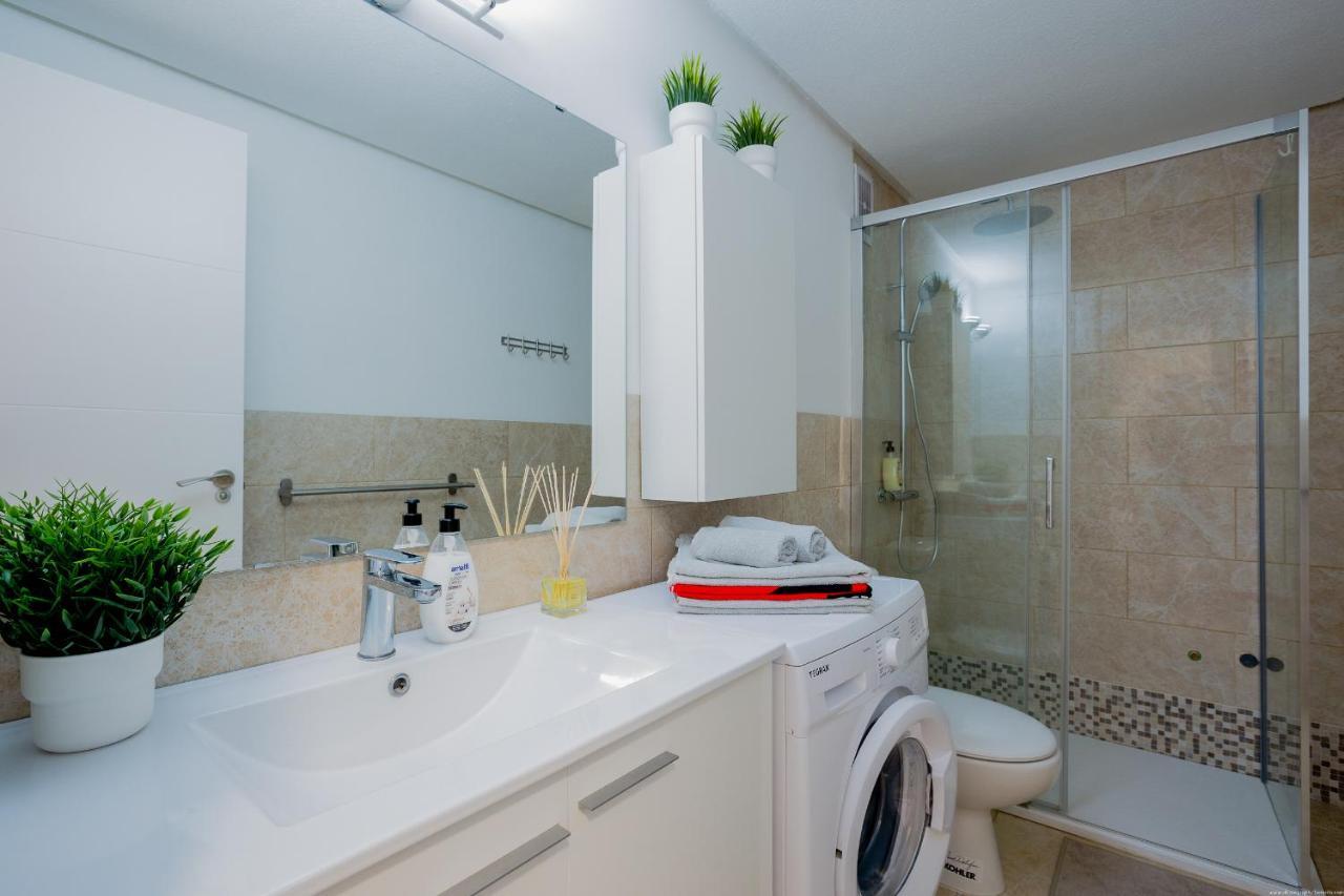 Bright & Stylish Apartment In Chipeque, Los Cristianos Arona  Exterior foto
